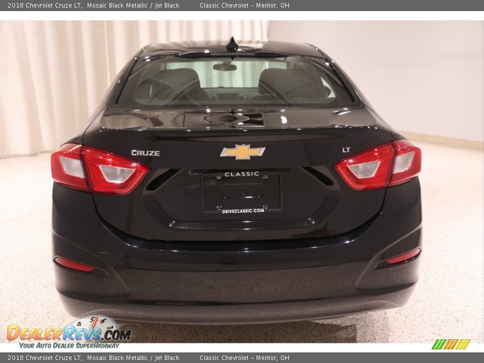 2018 Chevrolet Cruze LT Mosaic Black Metallic / Jet Black Photo #22