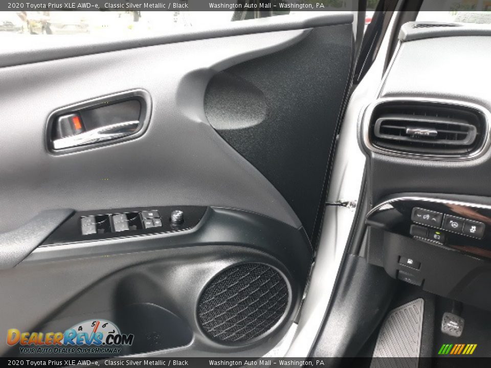 2020 Toyota Prius XLE AWD-e Classic Silver Metallic / Black Photo #7