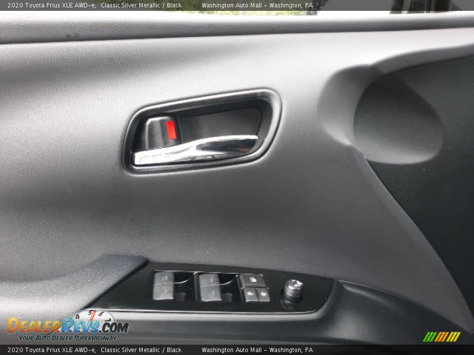 2020 Toyota Prius XLE AWD-e Classic Silver Metallic / Black Photo #8