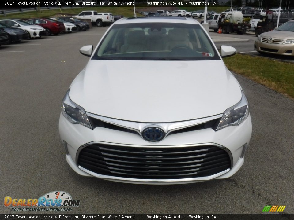 2017 Toyota Avalon Hybrid XLE Premium Blizzard Pearl White / Almond Photo #11