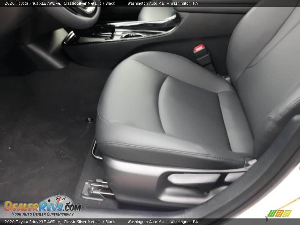 2020 Toyota Prius XLE AWD-e Classic Silver Metallic / Black Photo #20