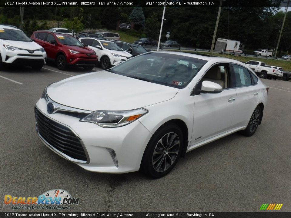 2017 Toyota Avalon Hybrid XLE Premium Blizzard Pearl White / Almond Photo #12