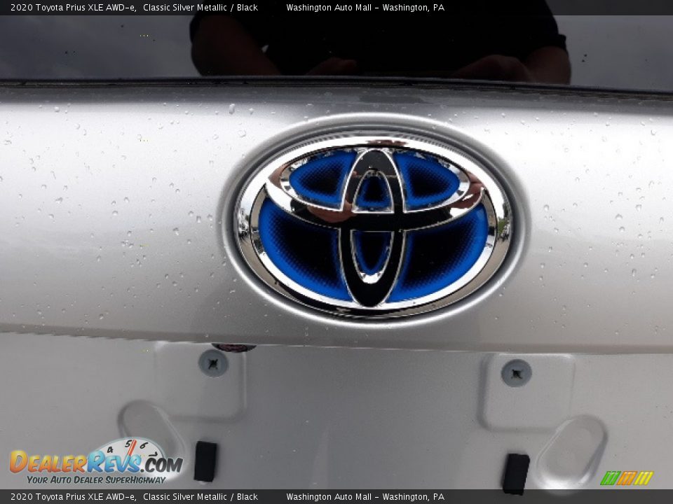 2020 Toyota Prius XLE AWD-e Classic Silver Metallic / Black Photo #27