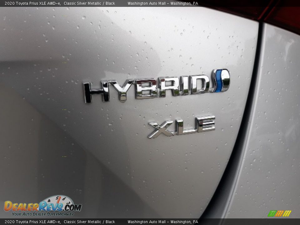 2020 Toyota Prius XLE AWD-e Classic Silver Metallic / Black Photo #28