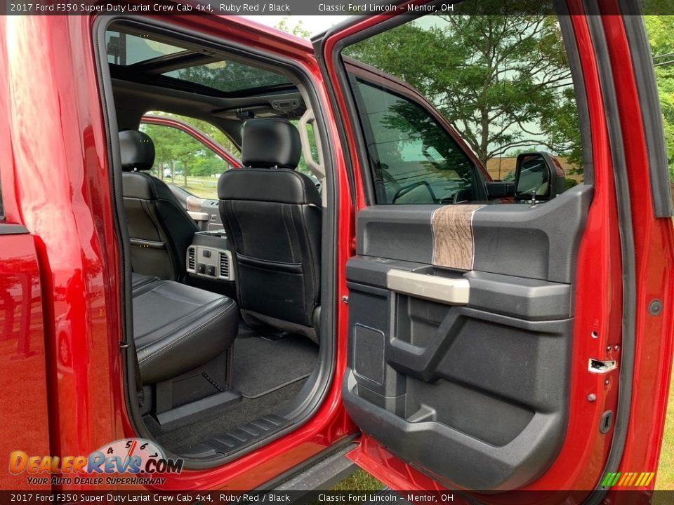 2017 Ford F350 Super Duty Lariat Crew Cab 4x4 Ruby Red / Black Photo #9