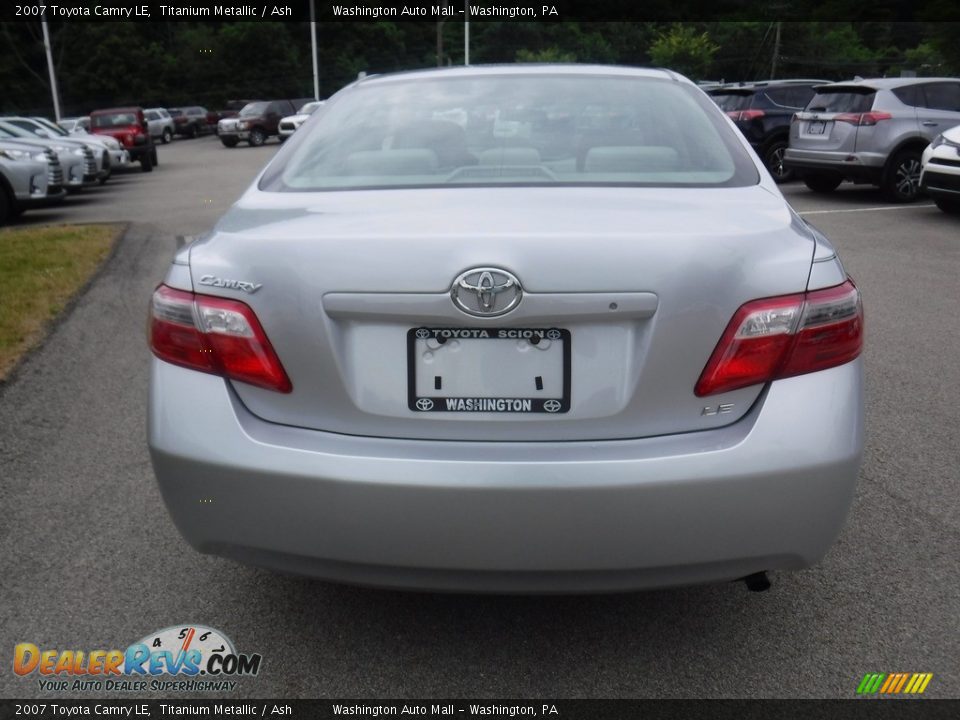 2007 Toyota Camry LE Titanium Metallic / Ash Photo #12