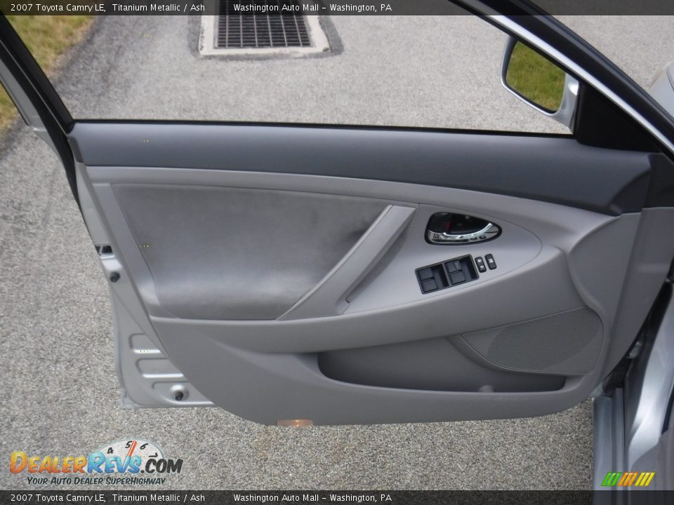 2007 Toyota Camry LE Titanium Metallic / Ash Photo #16