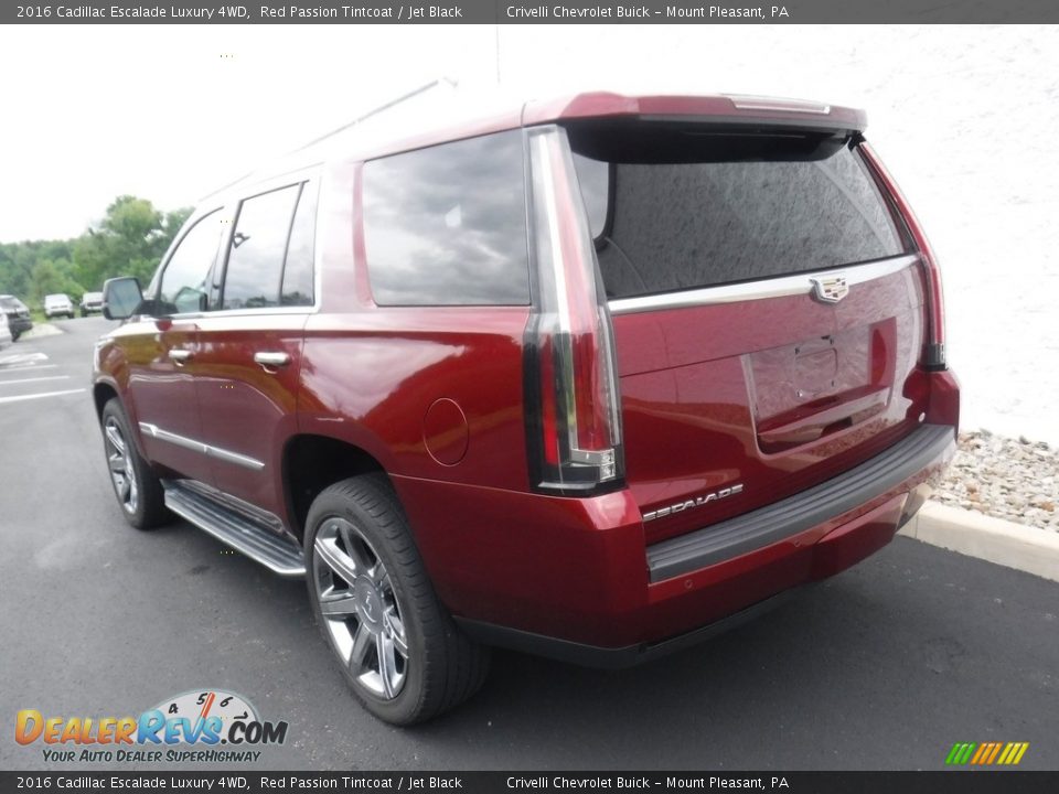 2016 Cadillac Escalade Luxury 4WD Red Passion Tintcoat / Jet Black Photo #10