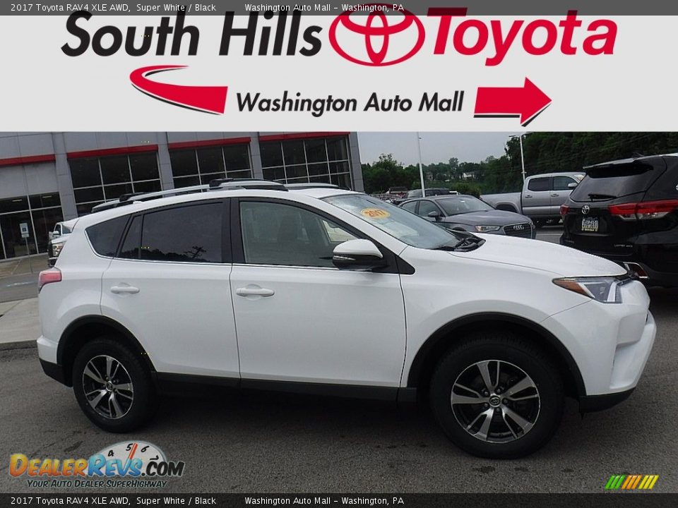 2017 Toyota RAV4 XLE AWD Super White / Black Photo #2