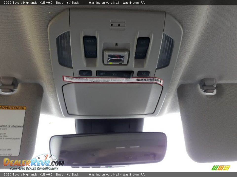 2020 Toyota Highlander XLE AWD Blueprint / Black Photo #17
