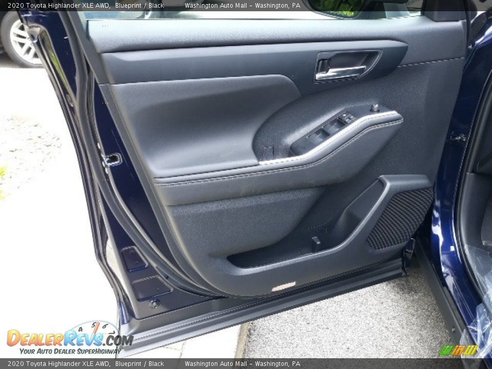 2020 Toyota Highlander XLE AWD Blueprint / Black Photo #22