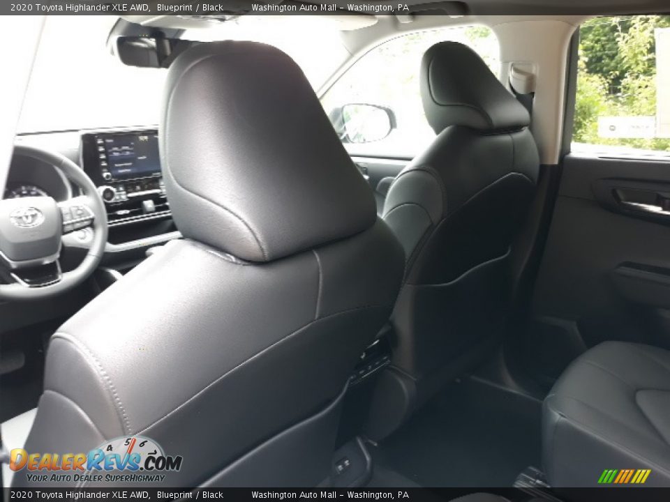 2020 Toyota Highlander XLE AWD Blueprint / Black Photo #23
