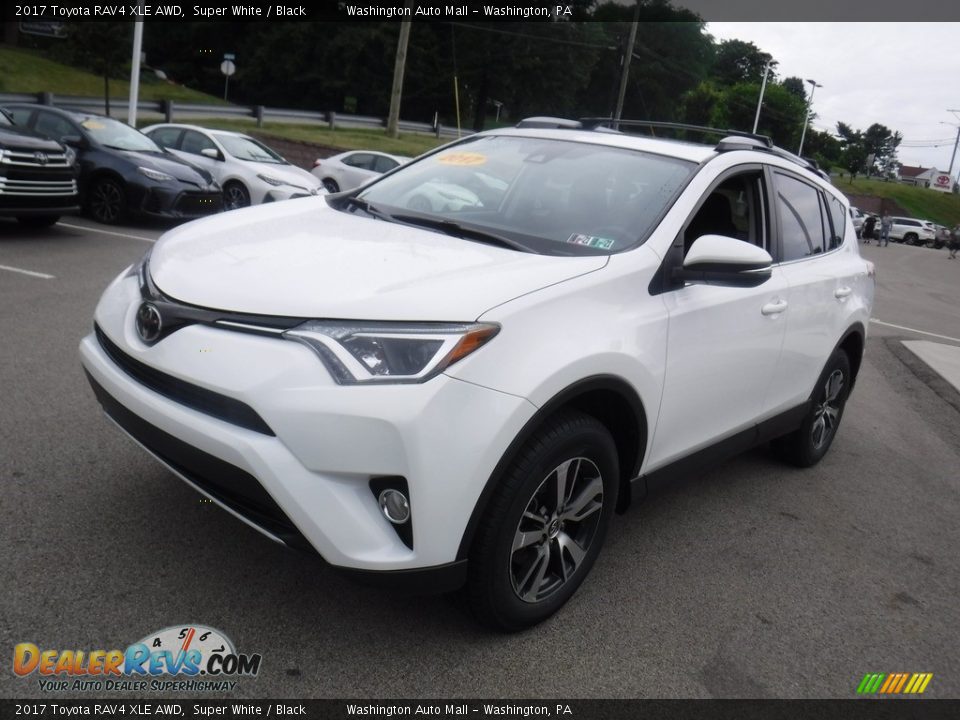 2017 Toyota RAV4 XLE AWD Super White / Black Photo #13