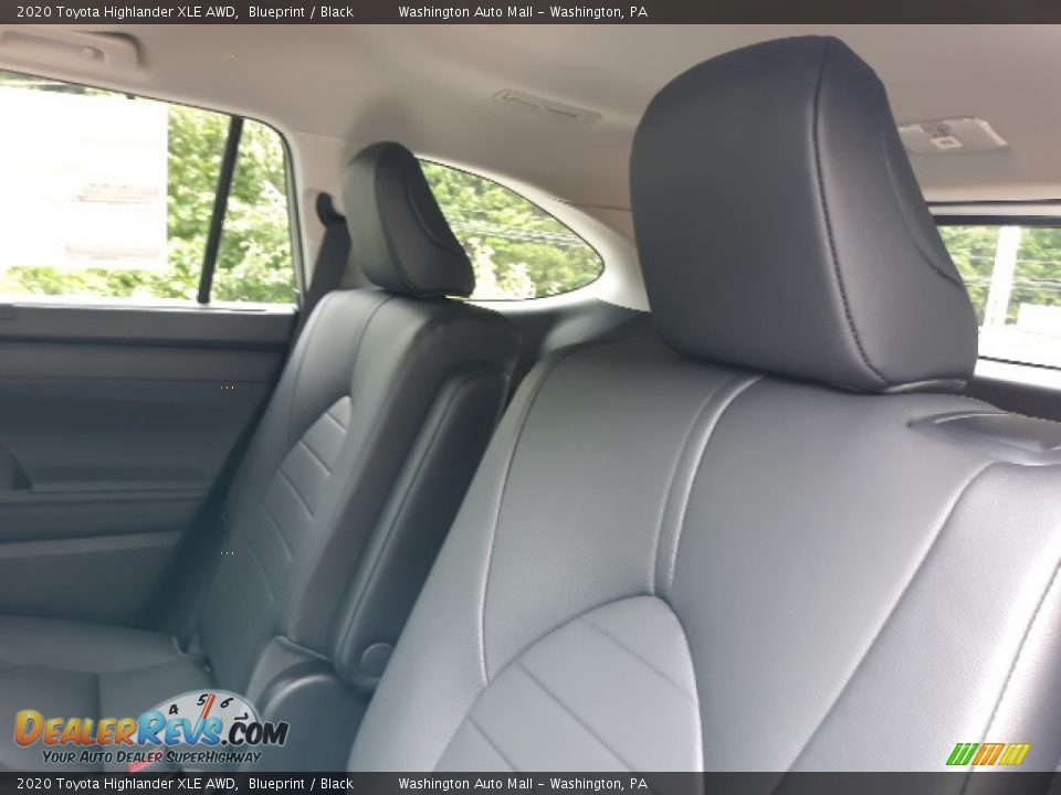 2020 Toyota Highlander XLE AWD Blueprint / Black Photo #25