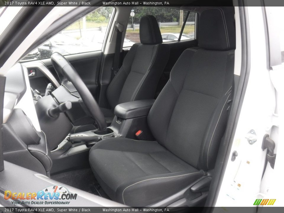 2017 Toyota RAV4 XLE AWD Super White / Black Photo #20