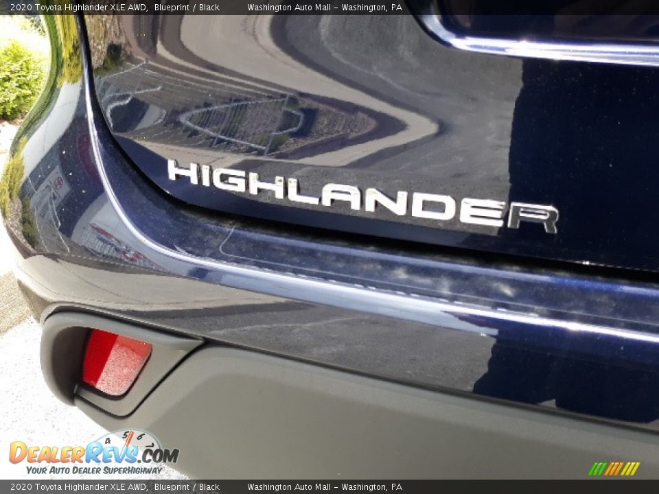2020 Toyota Highlander XLE AWD Blueprint / Black Photo #33