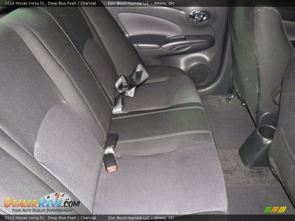 2019 Nissan Versa SV Deep Blue Pearl / Charcoal Photo #23