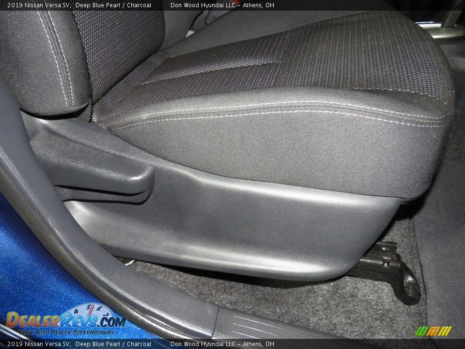 2019 Nissan Versa SV Deep Blue Pearl / Charcoal Photo #25