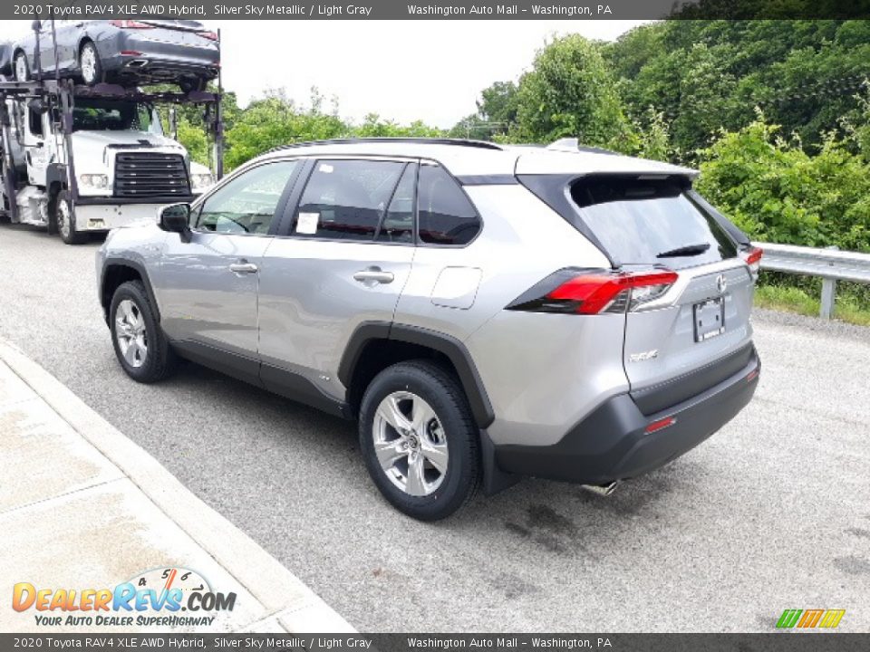 2020 Toyota RAV4 XLE AWD Hybrid Silver Sky Metallic / Light Gray Photo #2