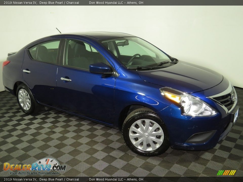 2019 Nissan Versa SV Deep Blue Pearl / Charcoal Photo #2