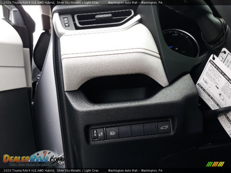 2020 Toyota RAV4 XLE AWD Hybrid Silver Sky Metallic / Light Gray Photo #9