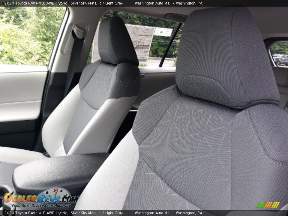 2020 Toyota RAV4 XLE AWD Hybrid Silver Sky Metallic / Light Gray Photo #19