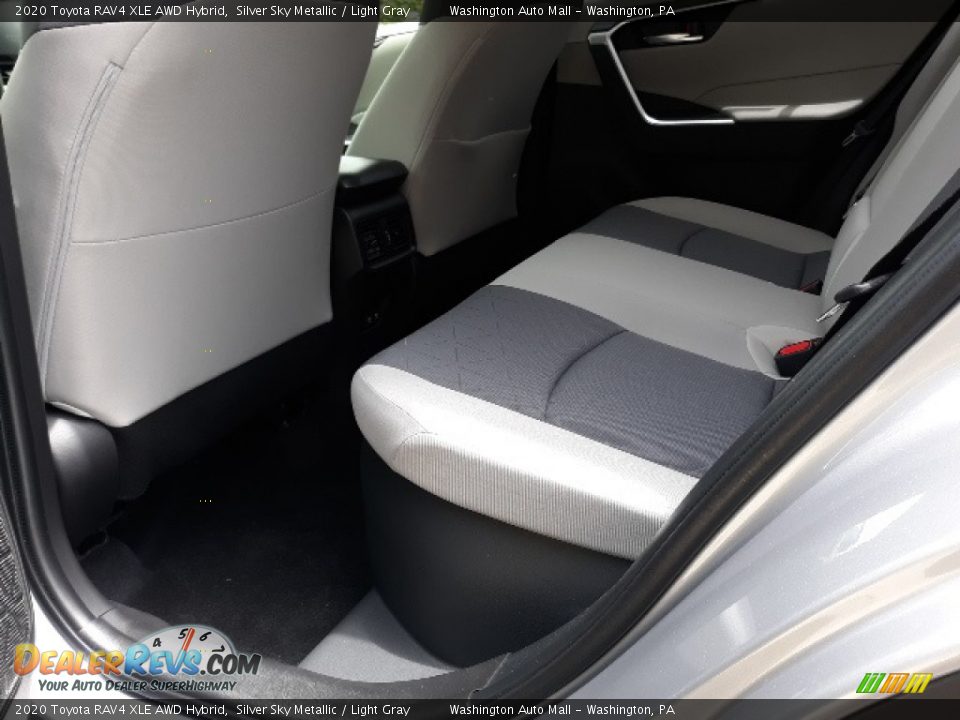2020 Toyota RAV4 XLE AWD Hybrid Silver Sky Metallic / Light Gray Photo #24