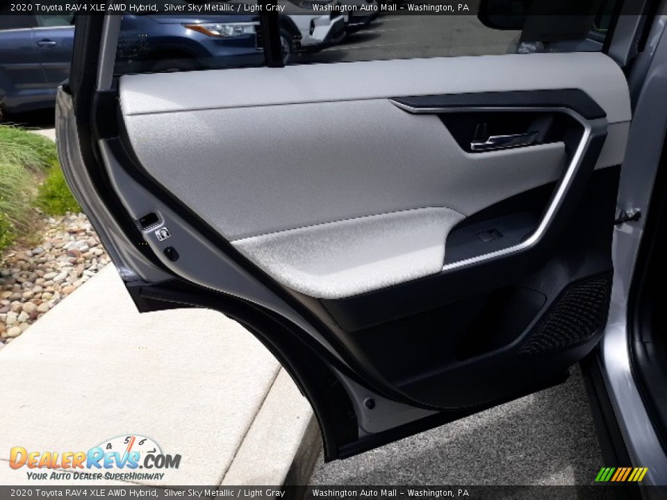 2020 Toyota RAV4 XLE AWD Hybrid Silver Sky Metallic / Light Gray Photo #25
