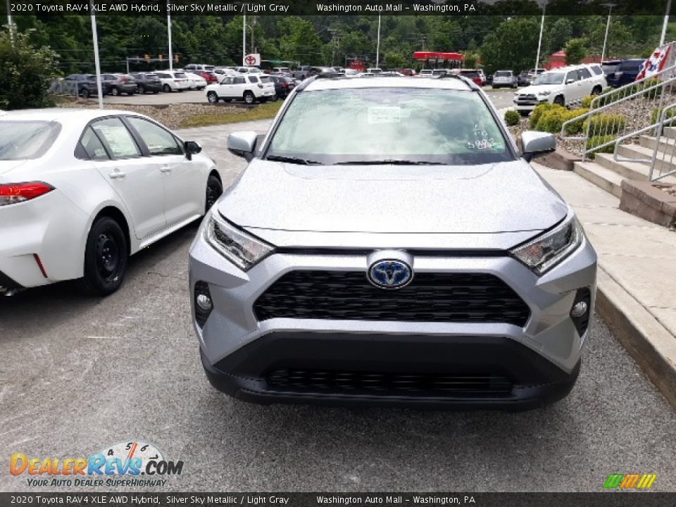 2020 Toyota RAV4 XLE AWD Hybrid Silver Sky Metallic / Light Gray Photo #27