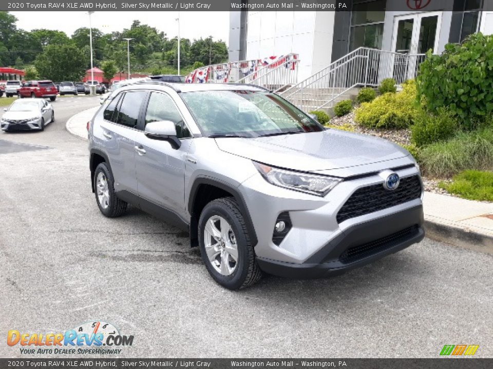2020 Toyota RAV4 XLE AWD Hybrid Silver Sky Metallic / Light Gray Photo #28