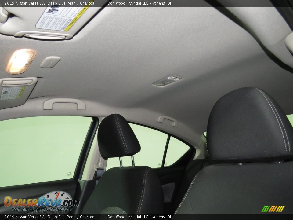 2019 Nissan Versa SV Deep Blue Pearl / Charcoal Photo #31