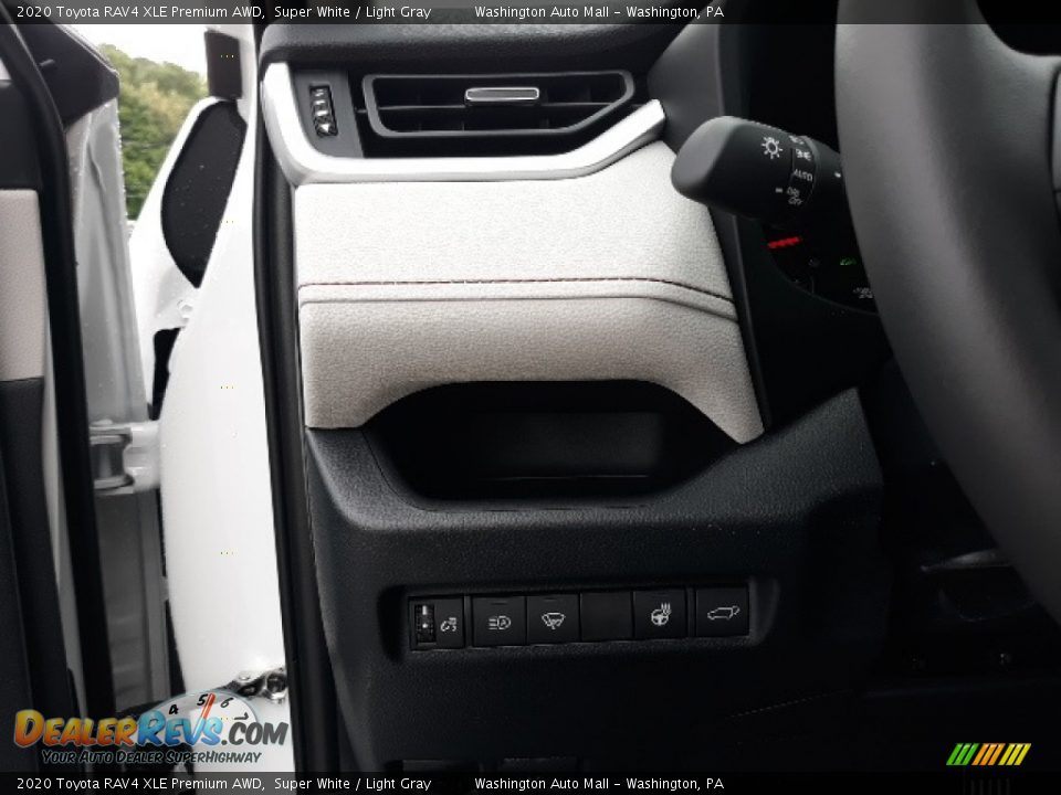 2020 Toyota RAV4 XLE Premium AWD Super White / Light Gray Photo #10