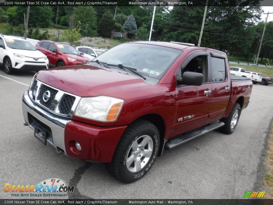 2006 Nissan Titan SE Crew Cab 4x4 Red Alert / Graphite/Titanium Photo #13