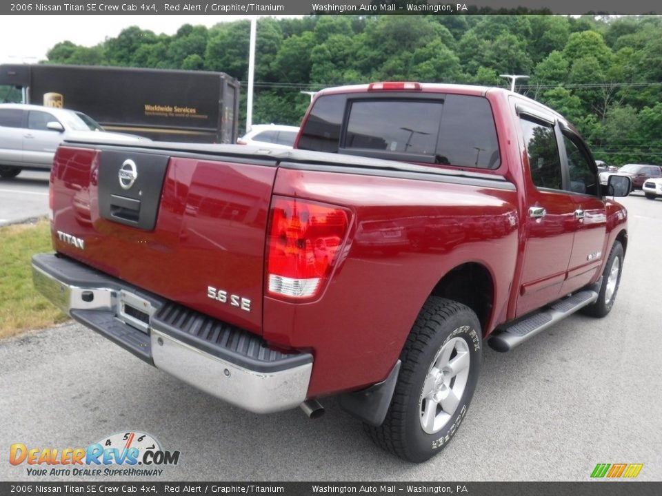 2006 Nissan Titan SE Crew Cab 4x4 Red Alert / Graphite/Titanium Photo #17