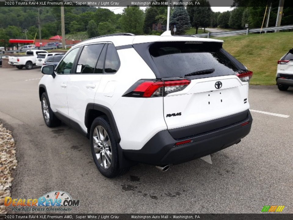 2020 Toyota RAV4 XLE Premium AWD Super White / Light Gray Photo #34