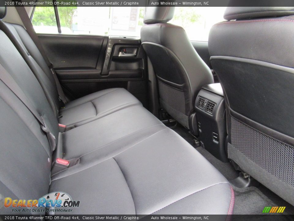 2018 Toyota 4Runner TRD Off-Road 4x4 Classic Silver Metallic / Graphite Photo #12