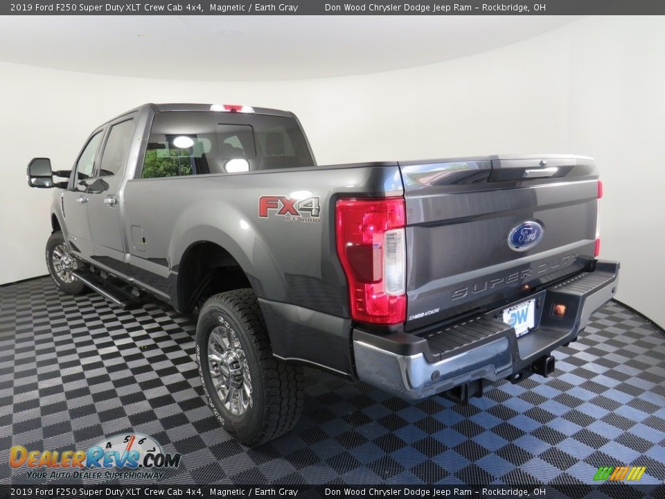 2019 Ford F250 Super Duty XLT Crew Cab 4x4 Magnetic / Earth Gray Photo #12
