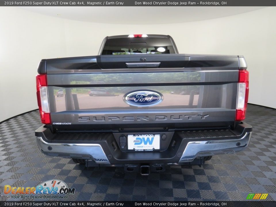 2019 Ford F250 Super Duty XLT Crew Cab 4x4 Magnetic / Earth Gray Photo #13