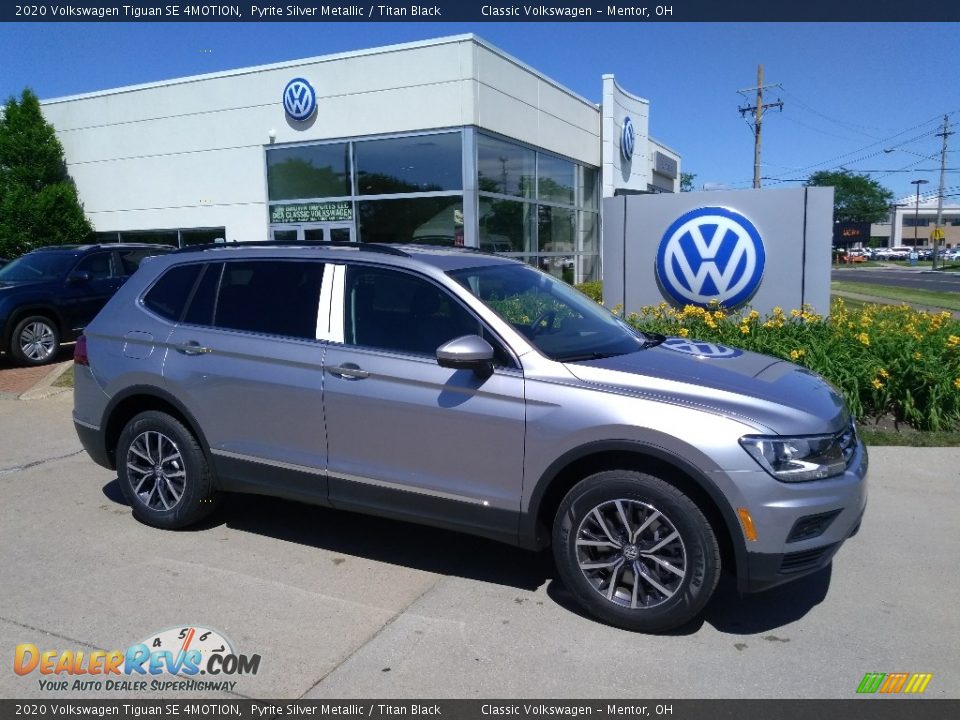 2020 Volkswagen Tiguan SE 4MOTION Pyrite Silver Metallic / Titan Black Photo #2