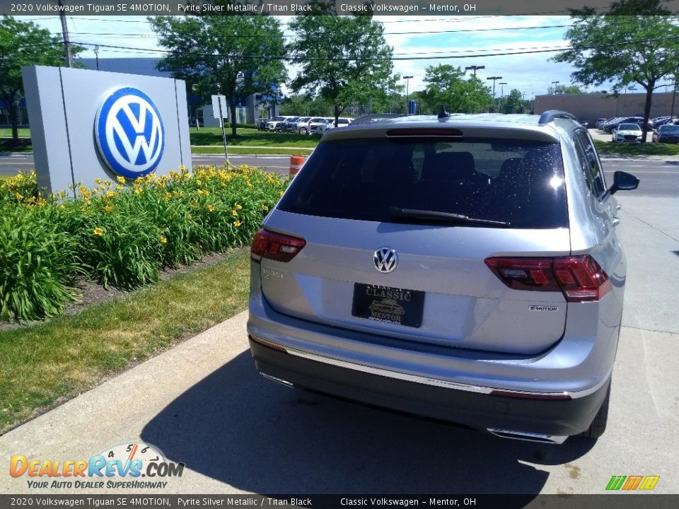 2020 Volkswagen Tiguan SE 4MOTION Pyrite Silver Metallic / Titan Black Photo #3