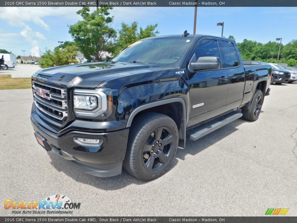 Front 3/4 View of 2016 GMC Sierra 1500 Elevation Double Cab 4WD Photo #5