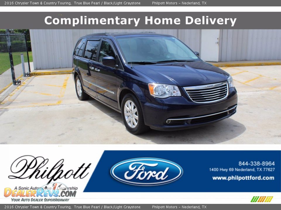 2016 Chrysler Town & Country Touring True Blue Pearl / Black/Light Graystone Photo #1