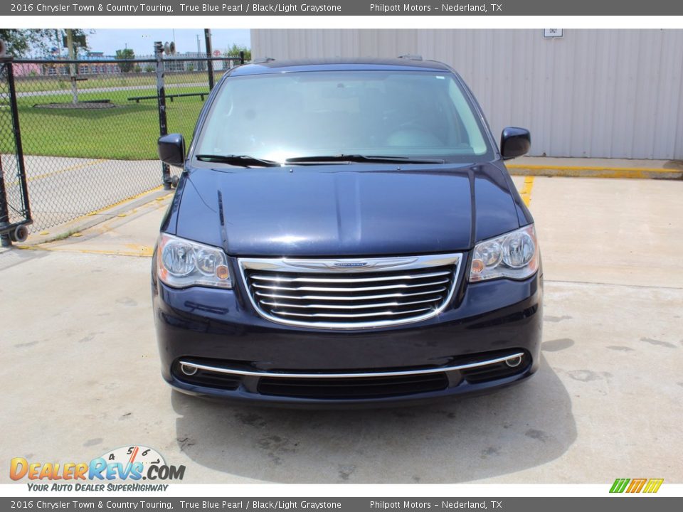 2016 Chrysler Town & Country Touring True Blue Pearl / Black/Light Graystone Photo #3