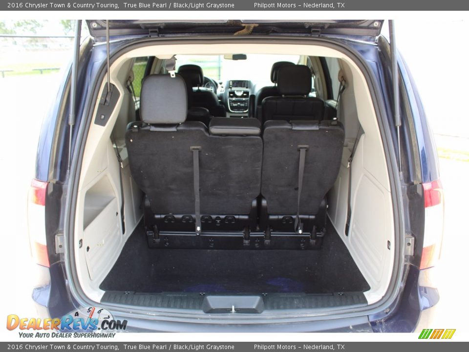 2016 Chrysler Town & Country Touring True Blue Pearl / Black/Light Graystone Photo #27