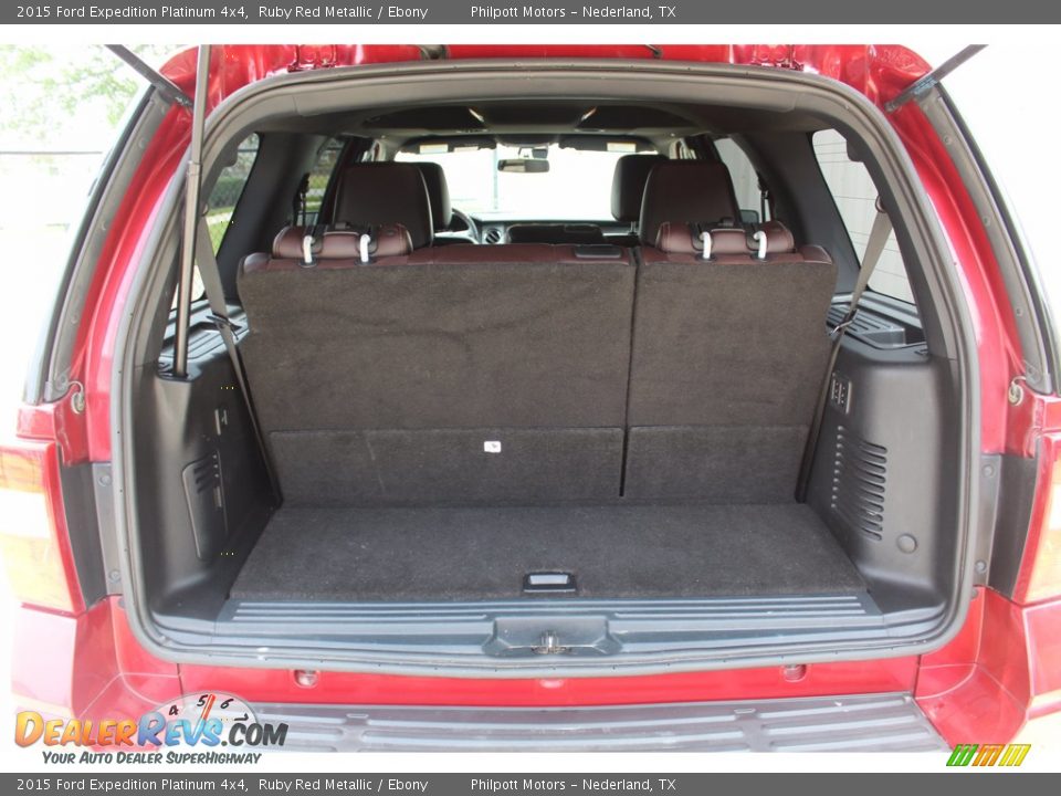 2015 Ford Expedition Platinum 4x4 Ruby Red Metallic / Ebony Photo #29