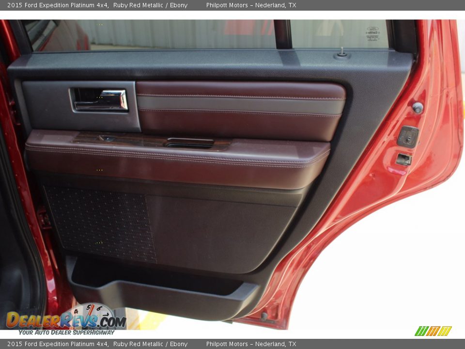 2015 Ford Expedition Platinum 4x4 Ruby Red Metallic / Ebony Photo #30
