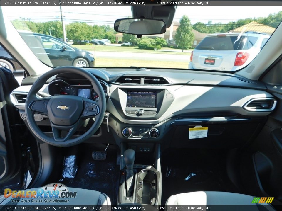 Dashboard of 2021 Chevrolet Trailblazer LS Photo #13