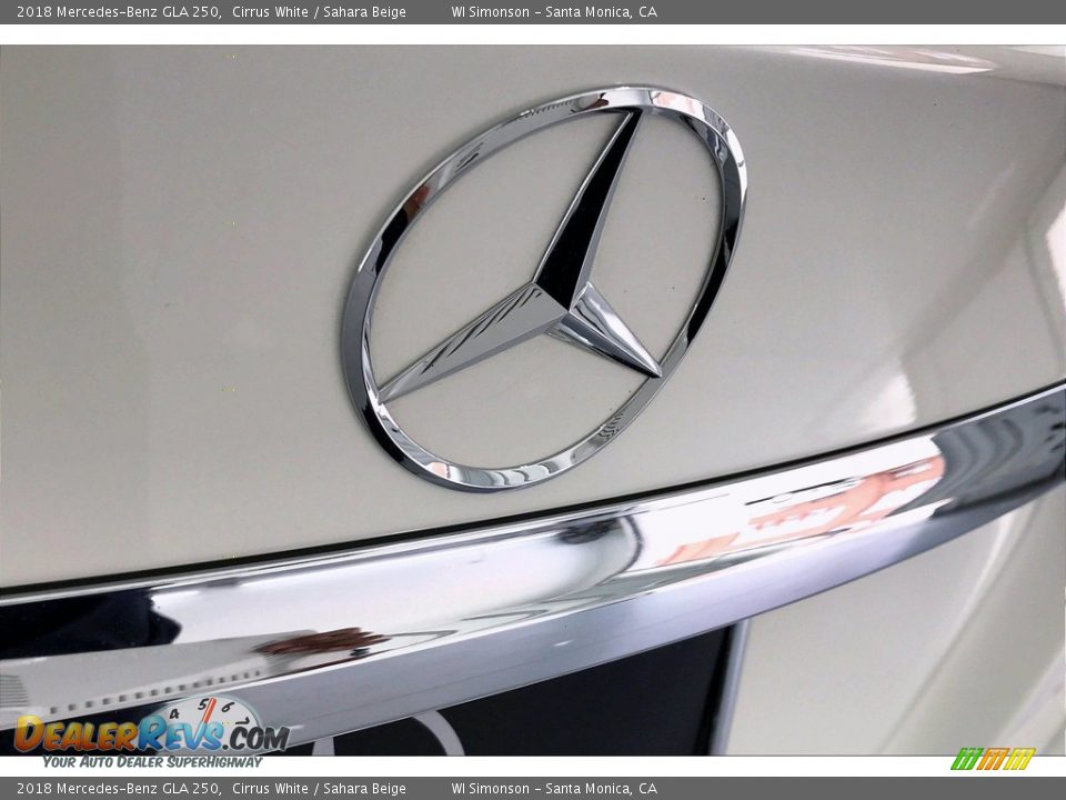 2018 Mercedes-Benz GLA 250 Cirrus White / Sahara Beige Photo #7
