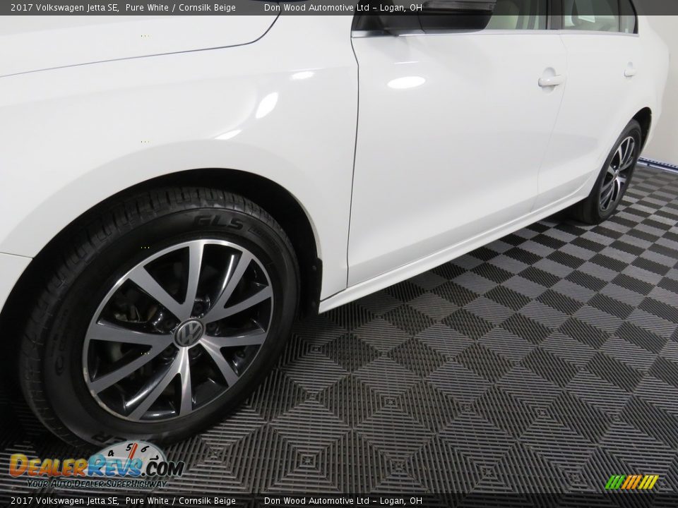 2017 Volkswagen Jetta SE Pure White / Cornsilk Beige Photo #10