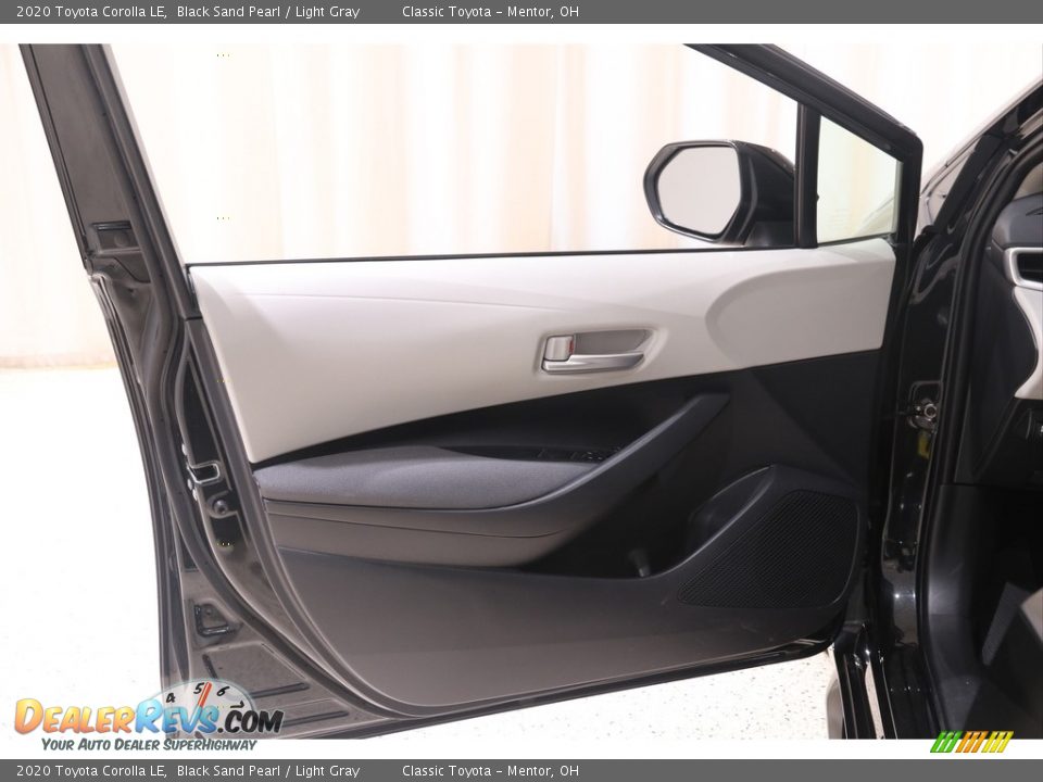 2020 Toyota Corolla LE Black Sand Pearl / Light Gray Photo #4